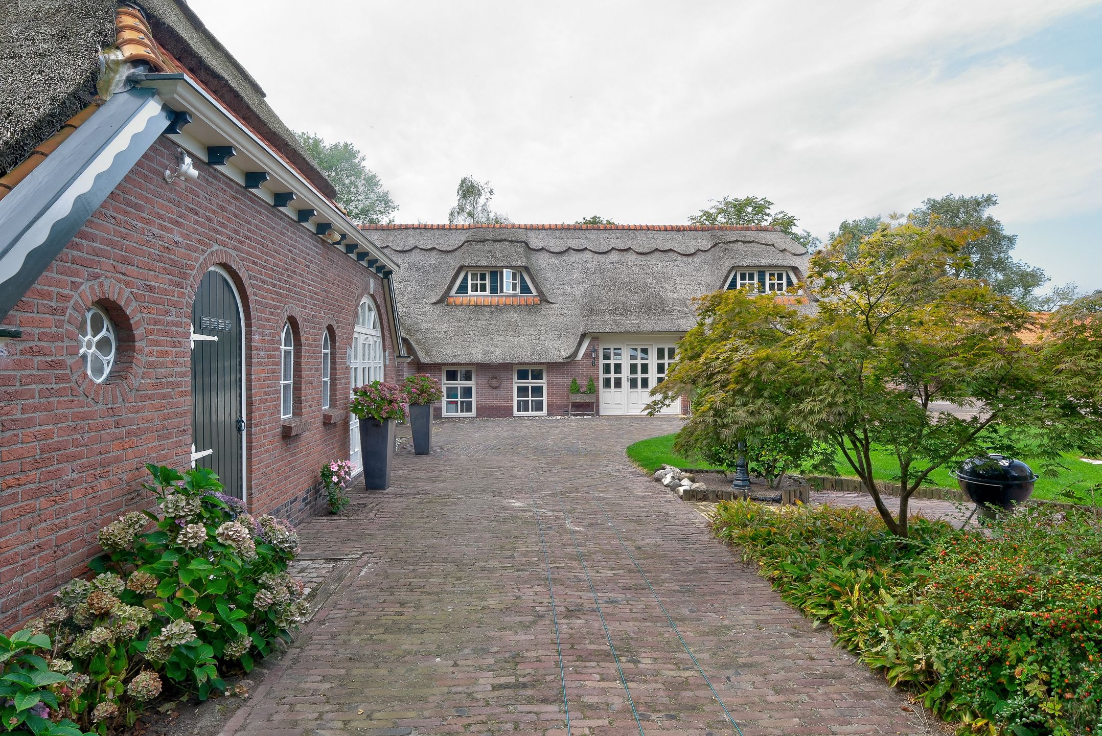 Foto 69 van Mienscheer 2-B