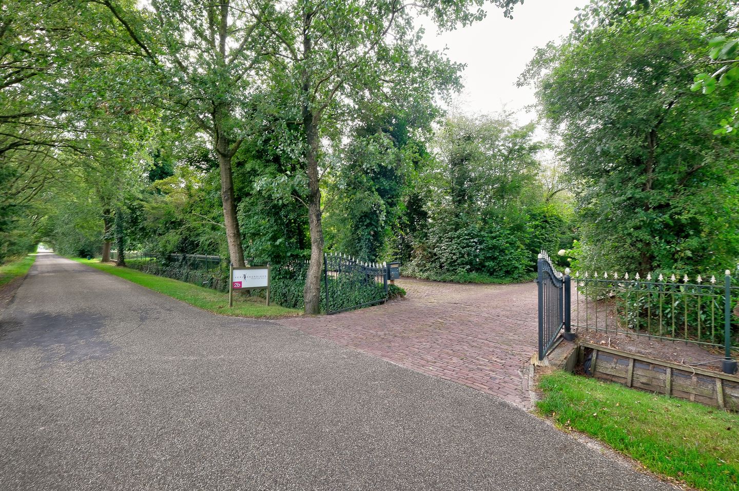 Foto 80 van Mienscheer 2-B