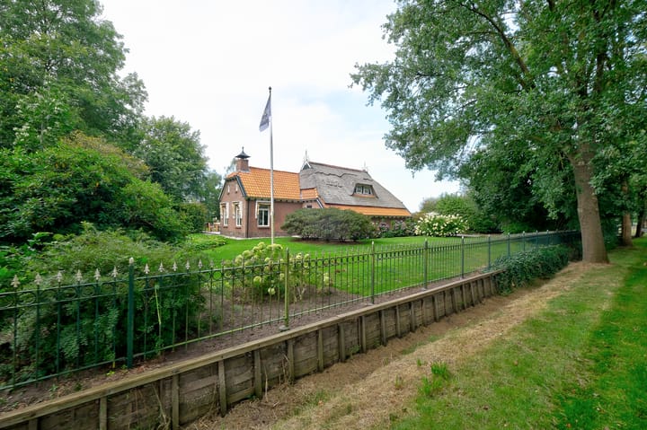 Foto 81 van Mienscheer 2-B