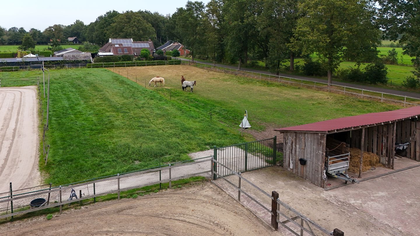 Foto 85 van Mienscheer 2-B