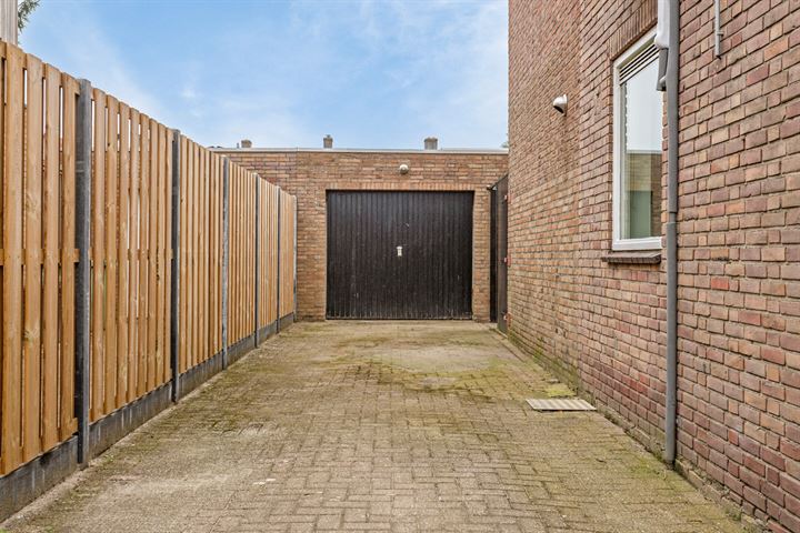 Bekijk foto 3 van Gouwstraat 17