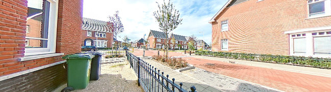 Bekijk 360° foto van Zijtuin van De Rivierenlaan 12