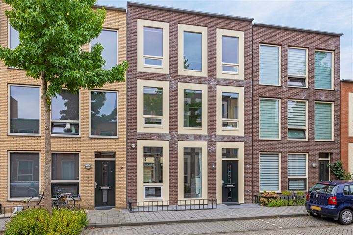 View photo 1 of Zevenbergenstraat 19