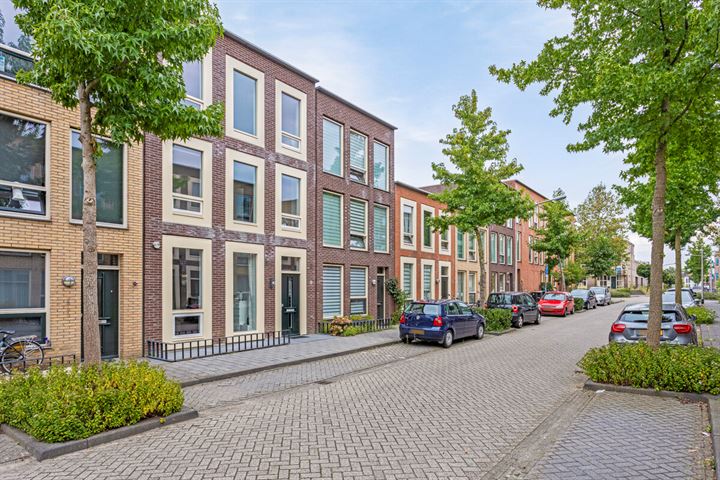 Bekijk foto 42 van Zevenbergenstraat 19