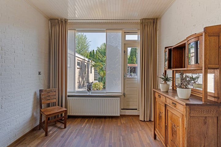 View photo 15 of Peellandstraat 8