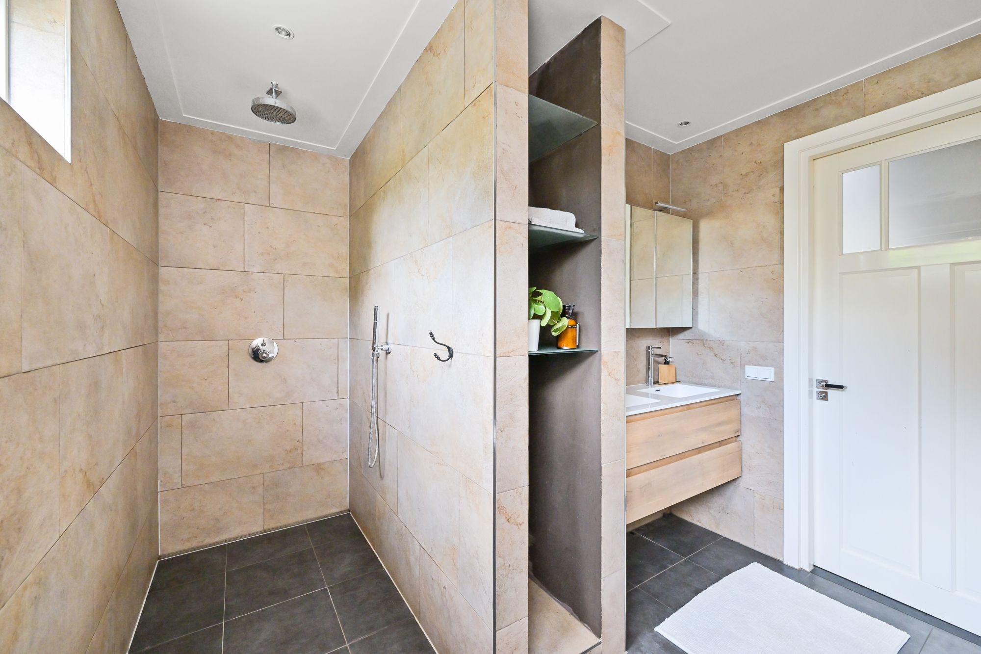 Foto 27 van Bankenlaan 54