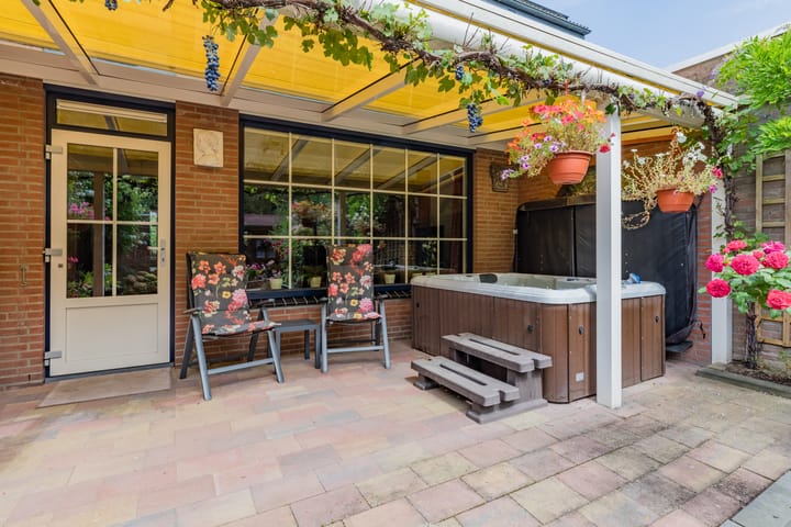 Foto 23 van Sirius 70