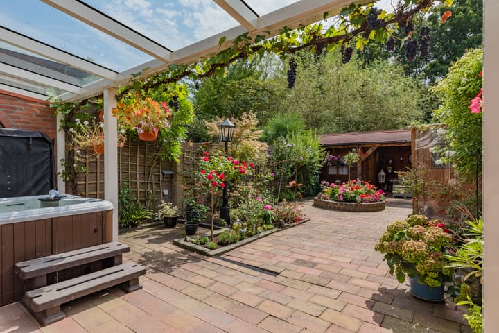 Foto 24 van Sirius 70