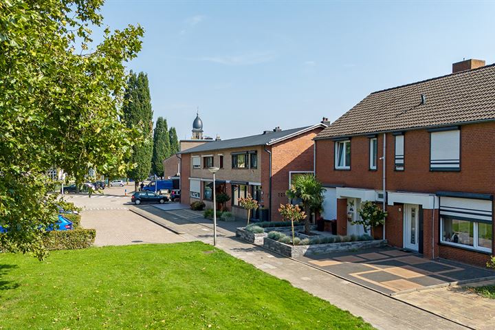 Bekijk foto 35 van Leliestraat 10