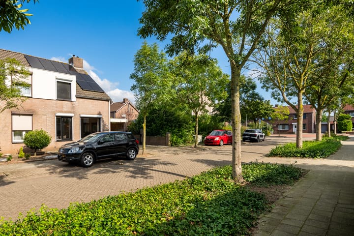 Foto 25 van Sintelstraat 4