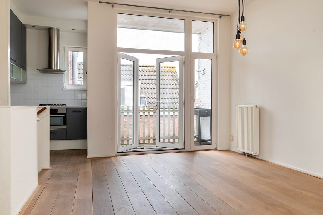 Photo 8 of Lusthofstraat 49-B02