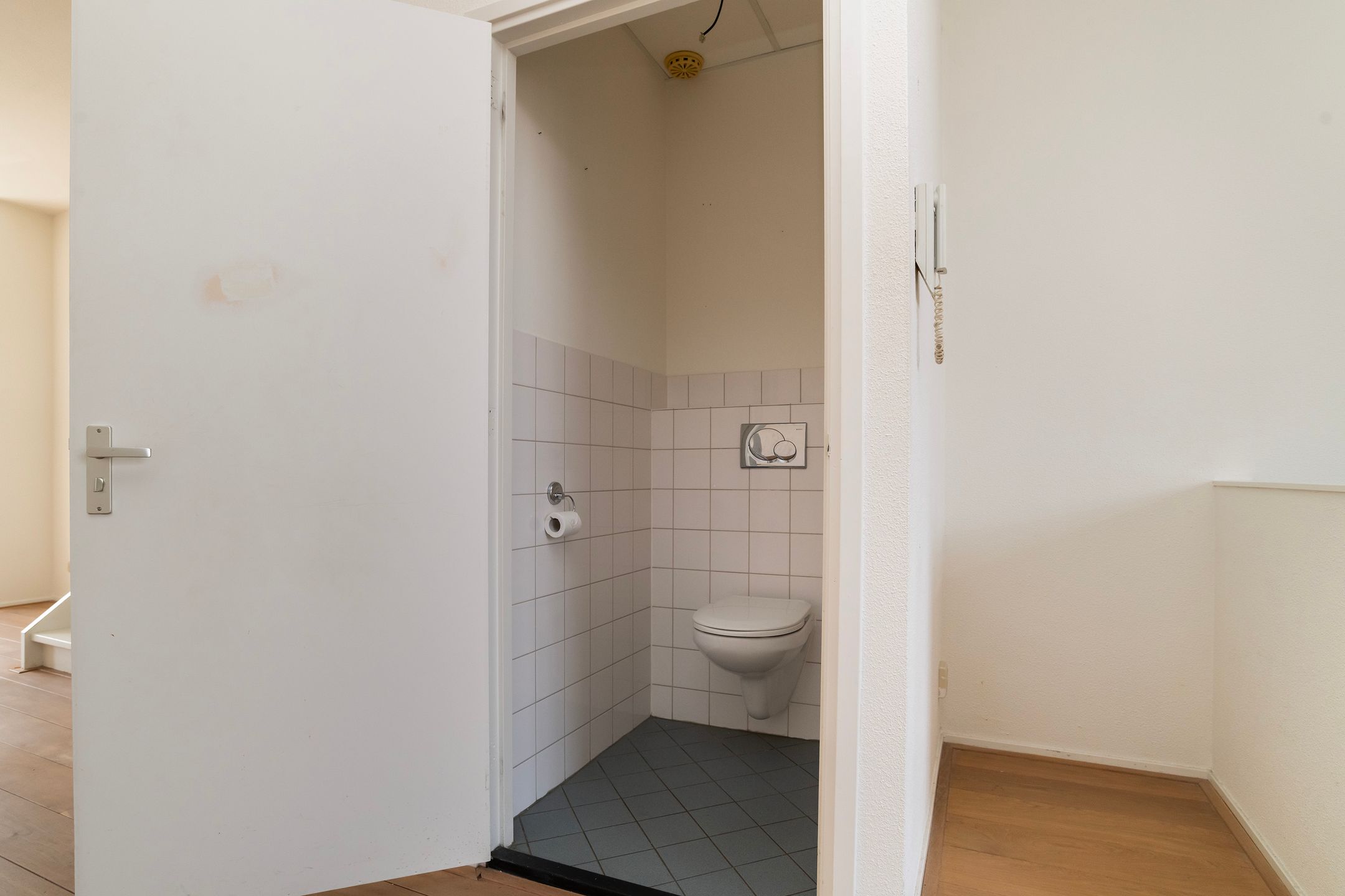 Photo 18 of Lusthofstraat 49-B02