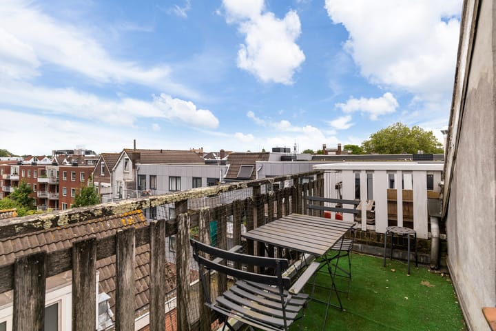 Foto 31 van Lusthofstraat 49-B02