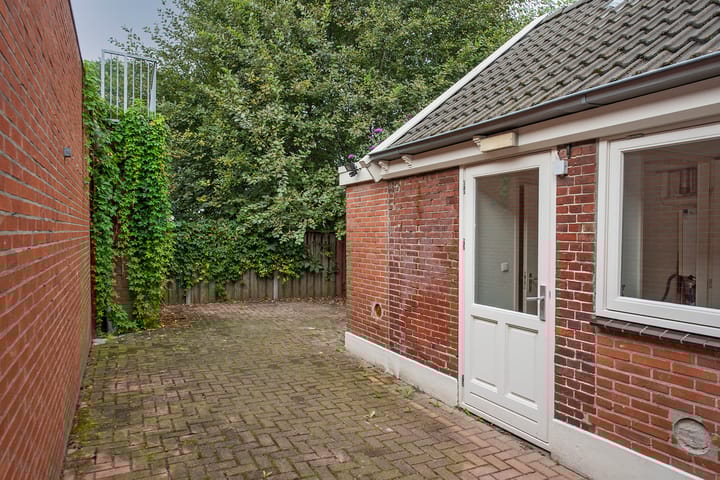 Foto 25 van Oostveenweg 90