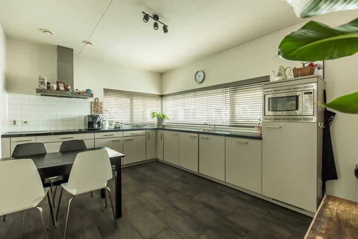 Photo 14 of Prinsenhof 6