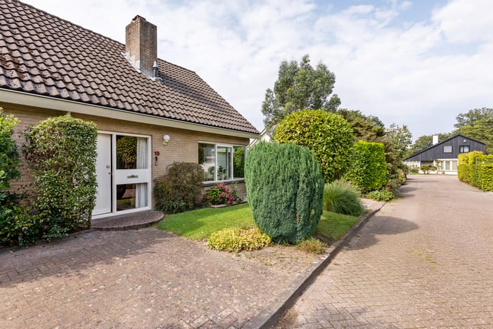 Foto 2 van Valkenhof 10