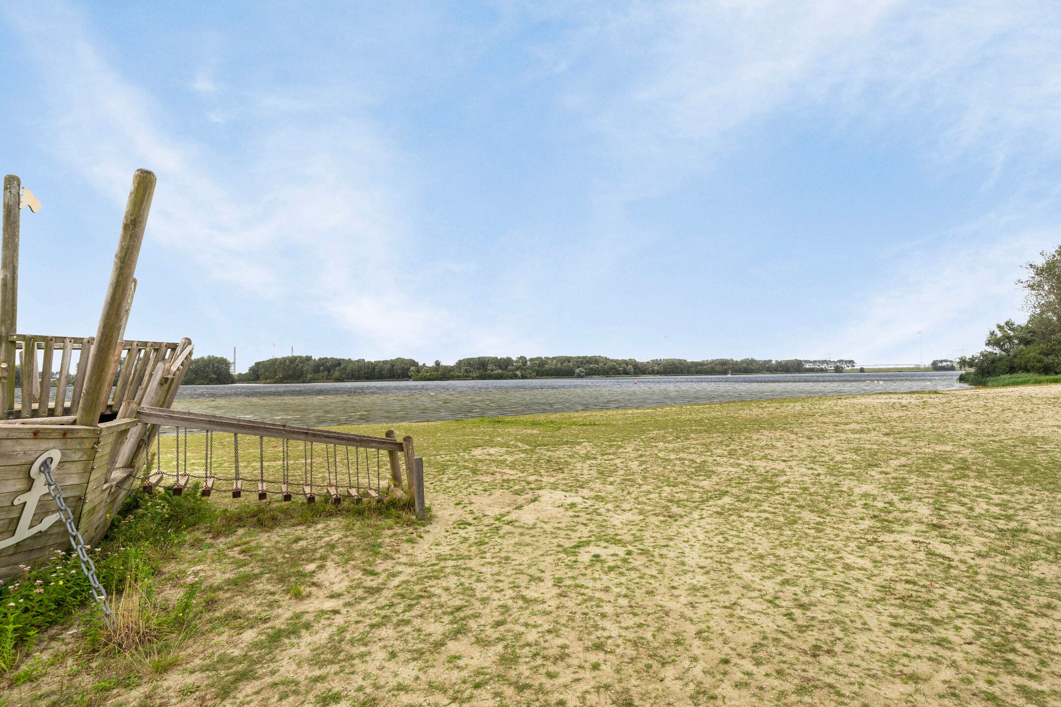 Foto 30 van Gorsplein 2, Larixhof 6