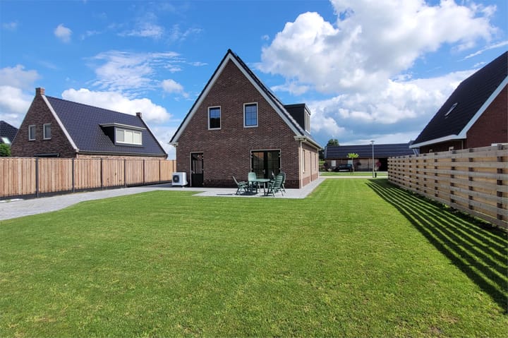 Foto 12 van Van Sonoystraat 30