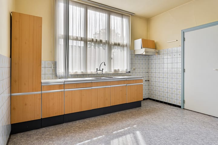 Photo 12 of Van Vroonhovenlaan 23