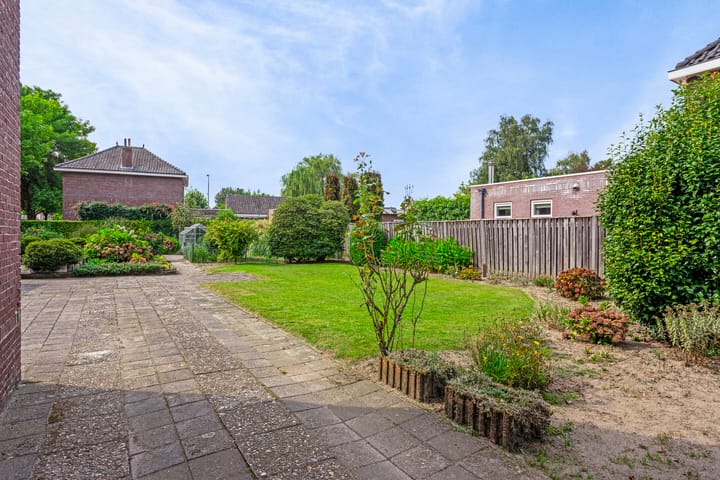 Photo 29 of Van Vroonhovenlaan 23