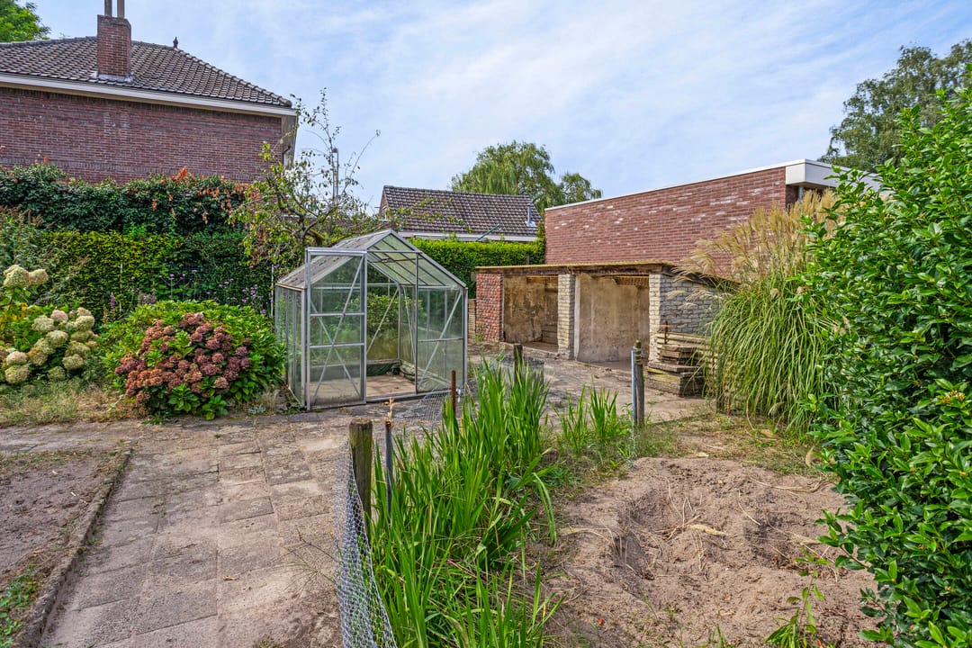 Foto 32 van Van Vroonhovenlaan 23