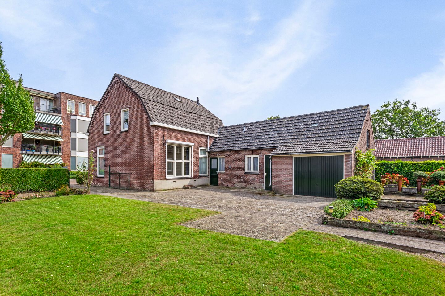 Foto 35 van Van Vroonhovenlaan 23