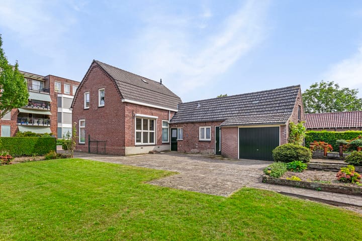 Photo 35 of Van Vroonhovenlaan 23