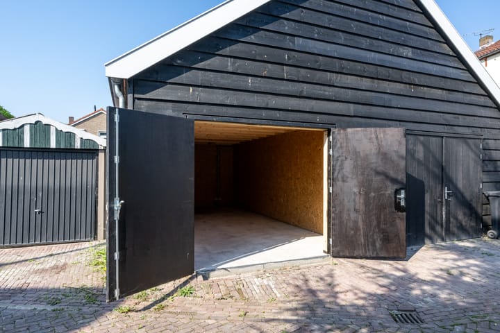 Photo 3 of Voorstraat 5-A