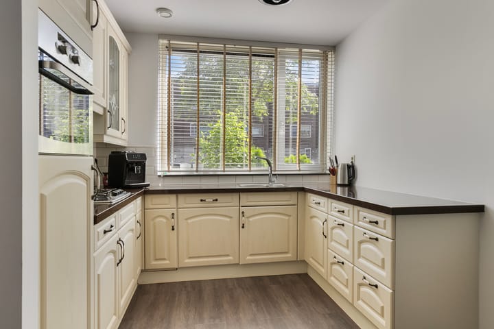 Photo 10 of Zierikzeestraat 29-B