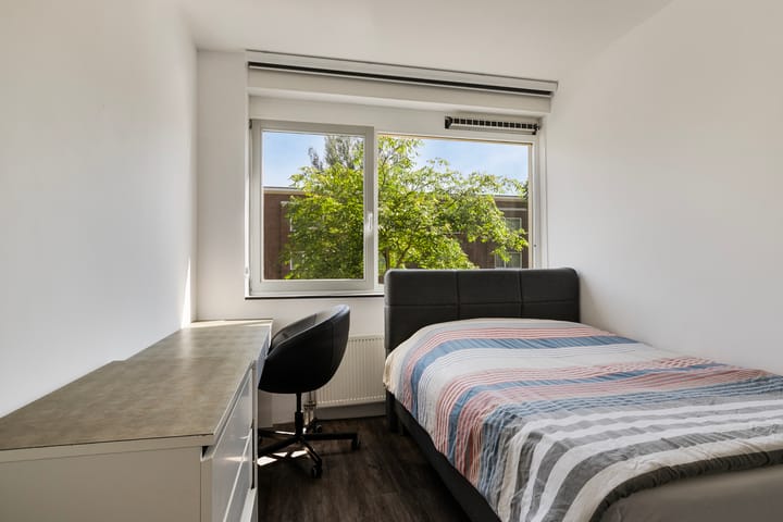 Photo 18 of Zierikzeestraat 29-B