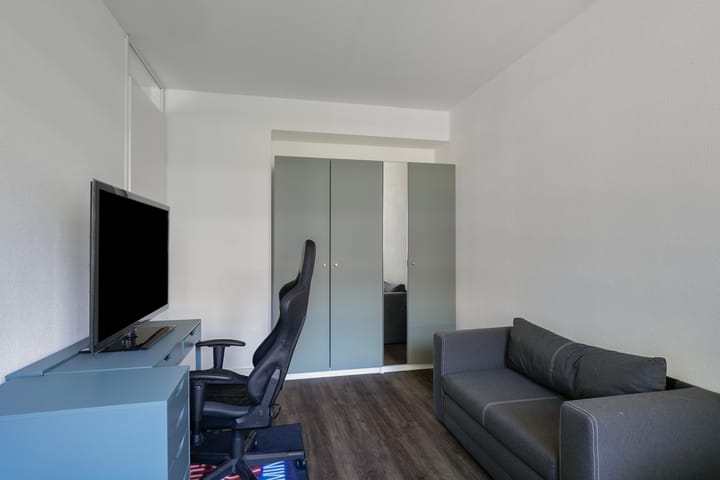 Photo 21 of Zierikzeestraat 29-B