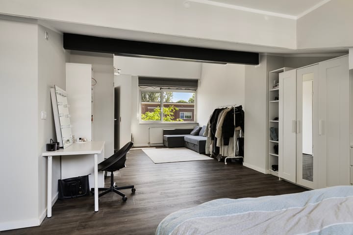 Photo 27 of Zierikzeestraat 29-B