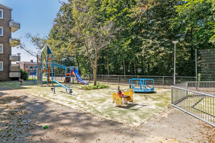 Photo 37 of Zierikzeestraat 29-B