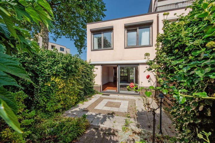 Foto 12 van Regenboogsingel 15