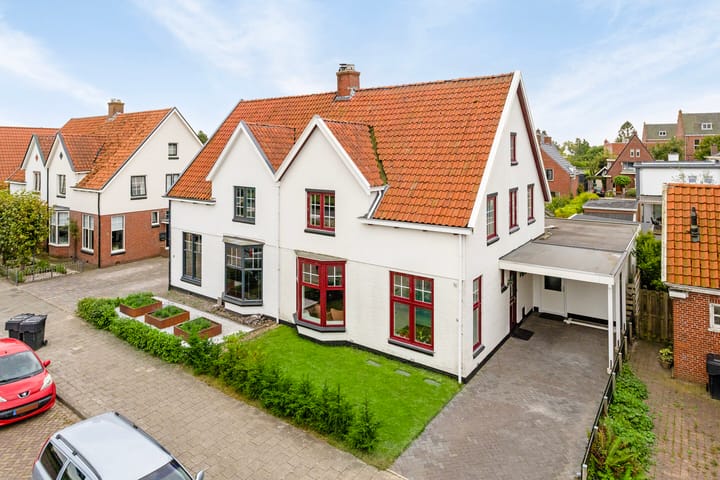 Foto 3 van Stationsweg 34