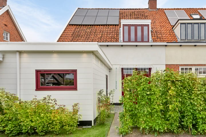 Foto 42 van Stationsweg 34