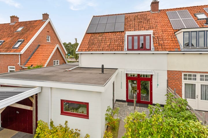 Foto 43 van Stationsweg 34