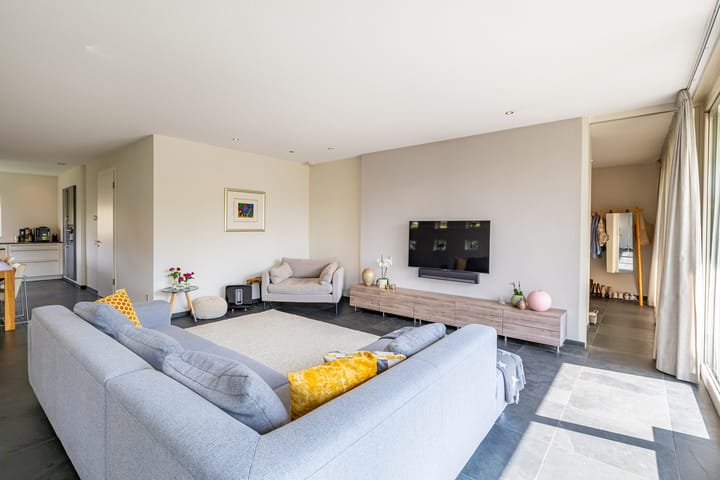 Foto 4 van Jonker Egbert Clantsngl 9