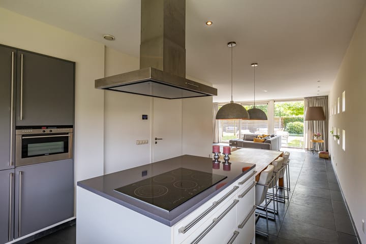 Foto 5 van Jonker Egbert Clantsngl 9