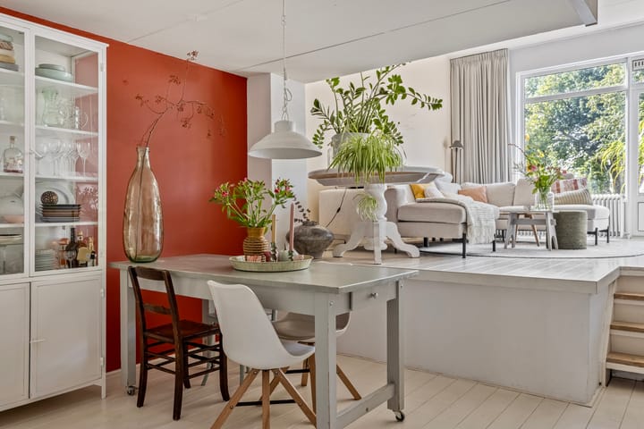 Foto 11 van Schweitzerstraat 95