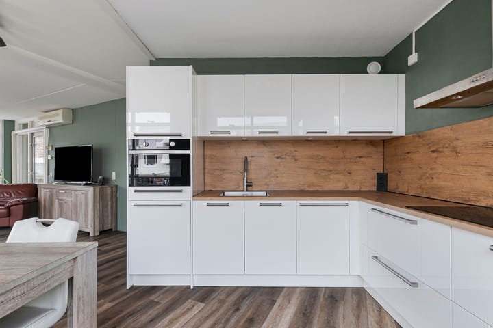 Foto 18 van Coosje Buskenstraat 238