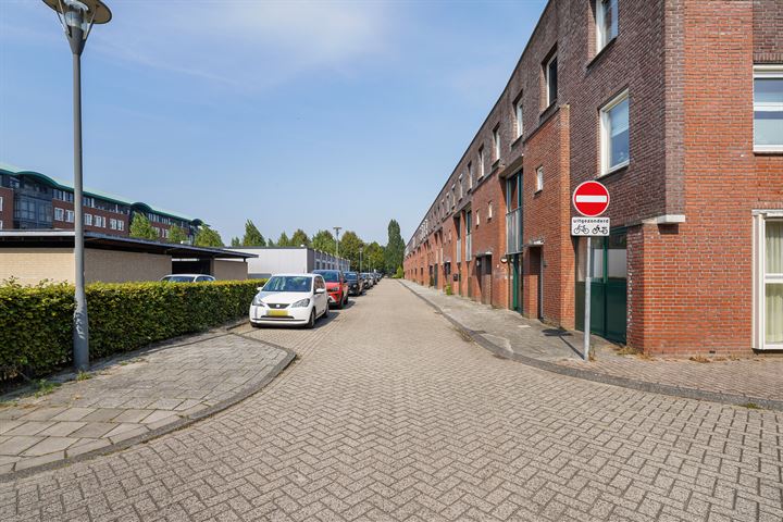 Bekijk foto 4 van Marijkestraat 54