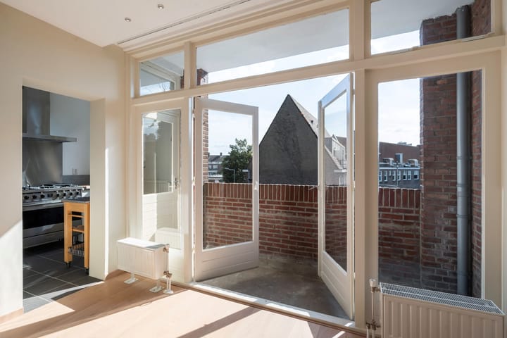 Photo 5 of Maastunnelplein 22-B