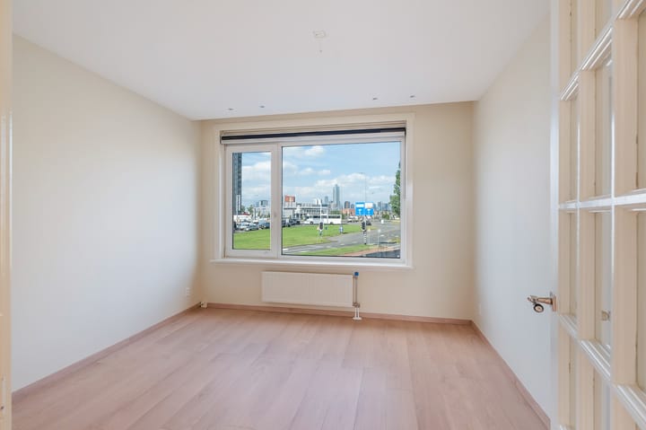 Photo 9 of Maastunnelplein 22-B