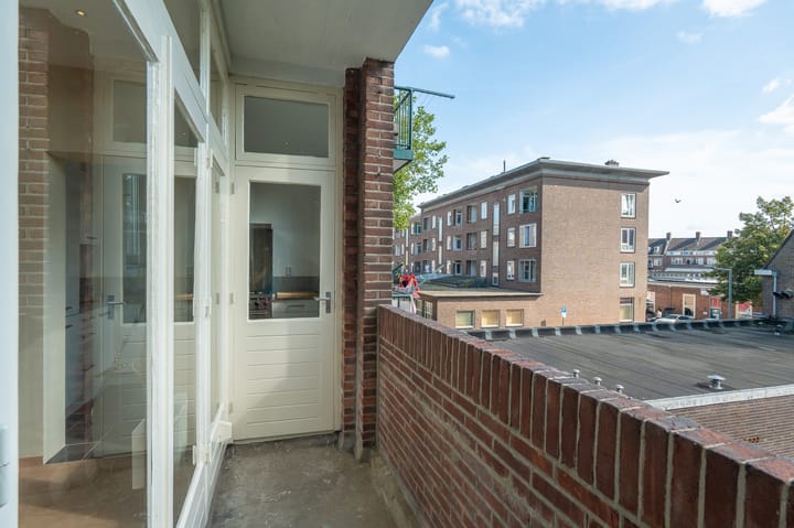 Photo 15 of Maastunnelplein 22-B