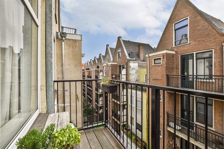 View photo 11 of Czaar Peterstraat 88-B