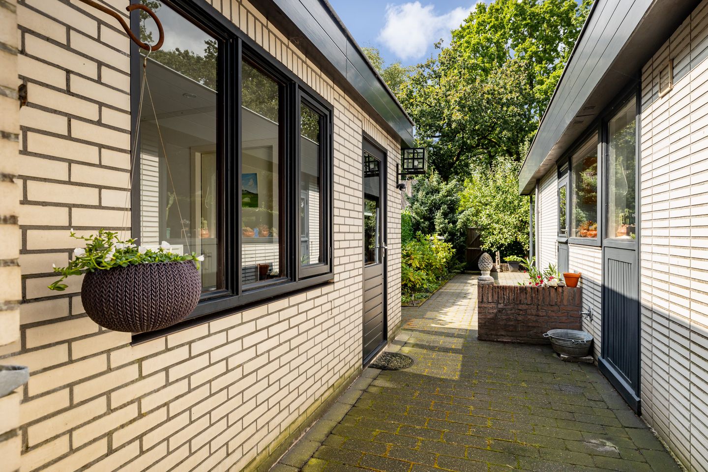 Photo 29 of Koningin Emmalaan 23