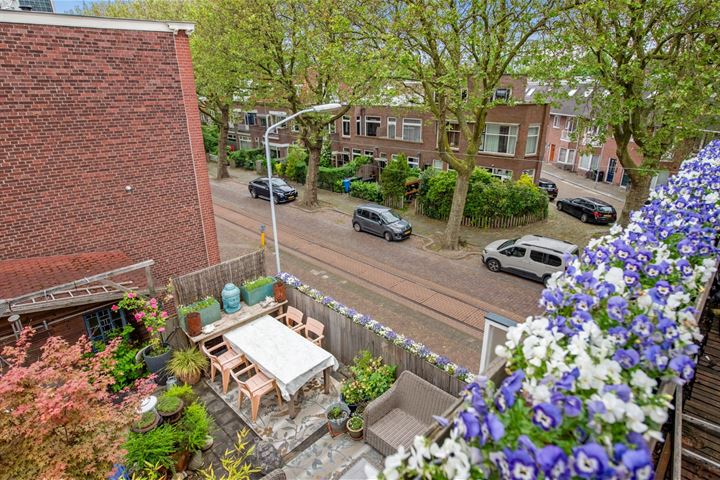 Bekijk foto 2 van Willemstraat 1