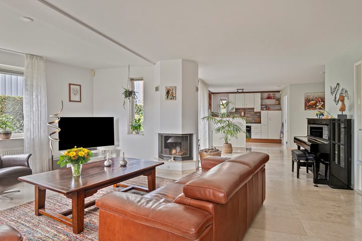 Foto 12 van Jupiterweg 21