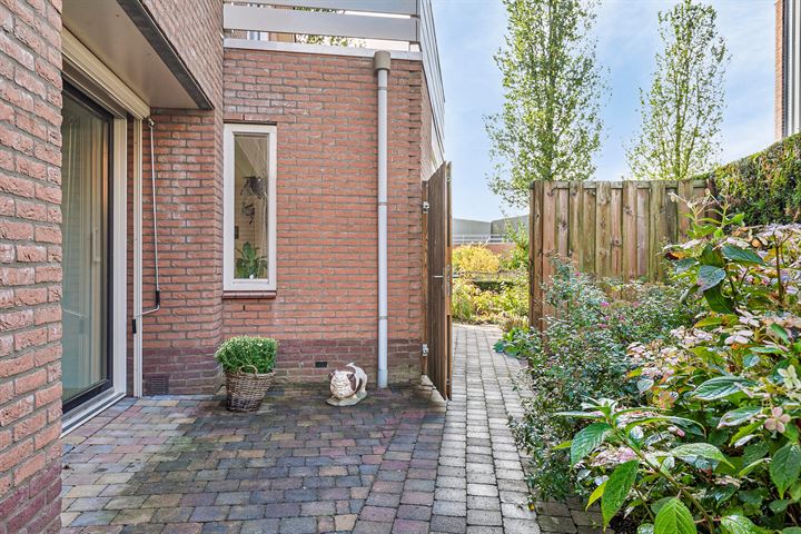 View photo 38 of Jupiterweg 21